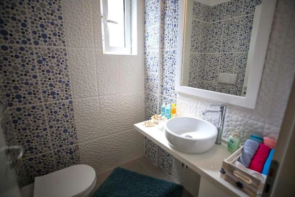 Iris Apartments Wlora